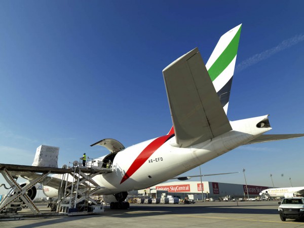 khalif-sat-emirates-plane