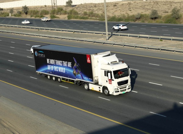 khalif-sat-truck